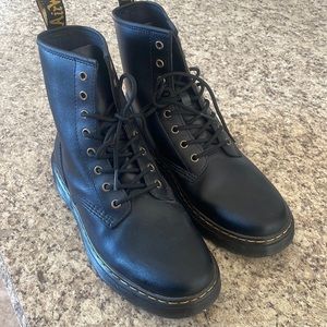New Dr martins/doc martins. Size 10 smoke free home.